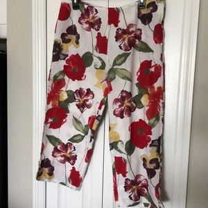 Newport News capris pants